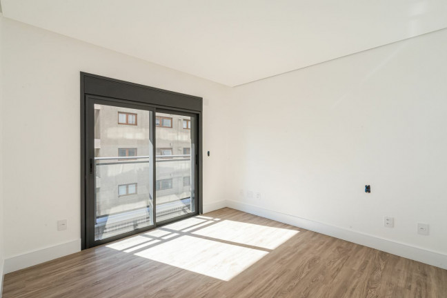 Imagem Apartamento com 4 Quartos à Venda, 256 m² em Moinhos De Vento - Porto Alegre