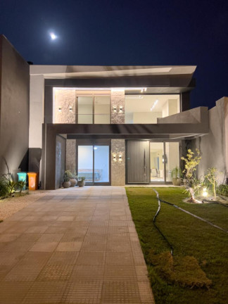 Imagem Casa com 4 Quartos à Venda, 200 m² em -- - Capao Da Canoa