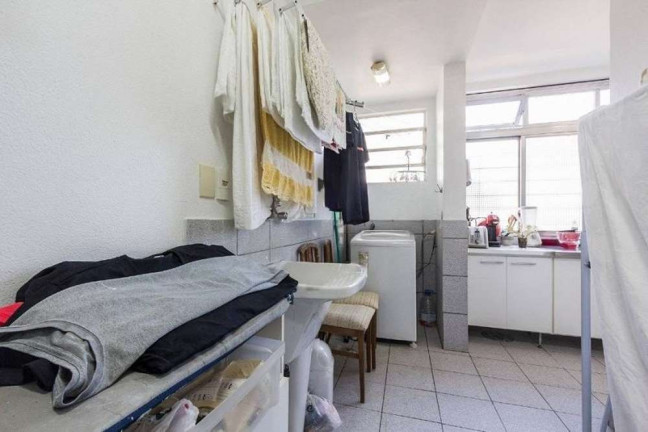 Apartamento com 3 Quartos à Venda, 100 m² em Moinhos De Vento - Porto Alegre