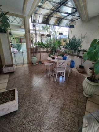 Casa com 3 Quartos à Venda ou Locação, 337 m² em Vila Ema - São Paulo