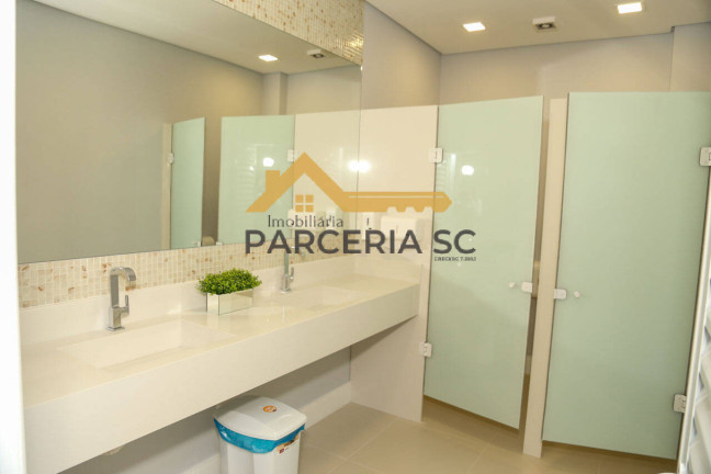 Imagem Apartamento com 3 Quartos à Venda, 179 m² em Centro - Palhoça