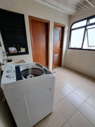 Imagem Apartamento com 3 Quartos para Alugar, 200 m² em Gonzaga - Santos