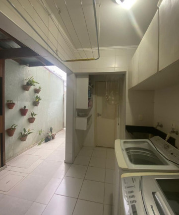 Imagem Sobrado com 4 Quartos à Venda, 250 m² em Villa Branca - Jacareí
