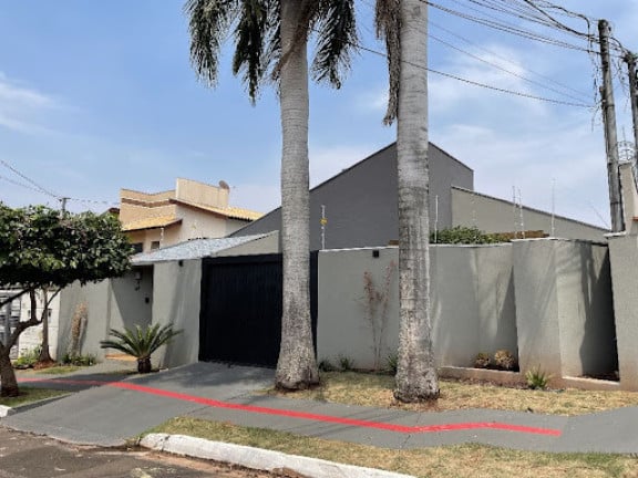 Imagem Casa com 3 Quartos à Venda, 242 m² em Caranda - Campo Grande