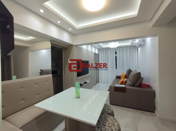 Imagem Apartamento com 3 Quartos à Venda, 90 m² em Centro - Florianópolis