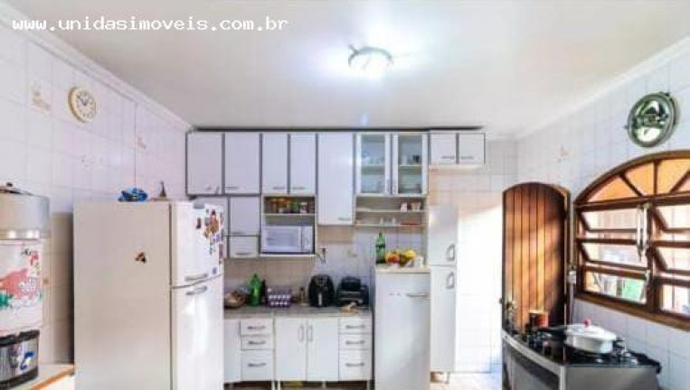Imagem Casa com 3 Quartos à Venda, 218 m² em Jardim Ubirajara (zona Sul) - São Paulo