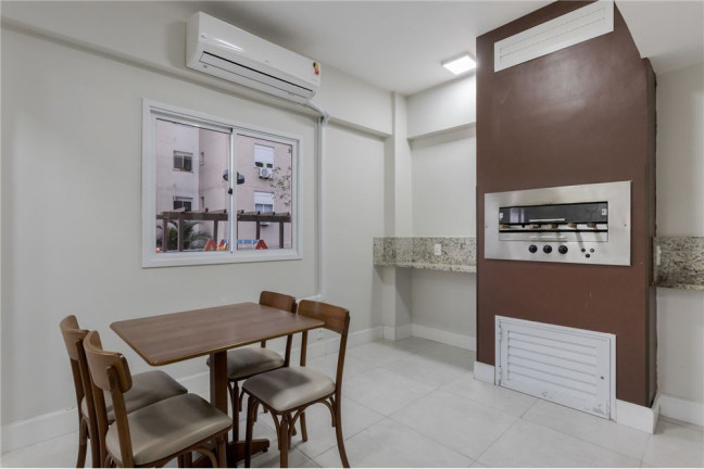 Imagem Apartamento com 3 Quartos à Venda, 68 m² em Jardim Carvalho - Porto Alegre