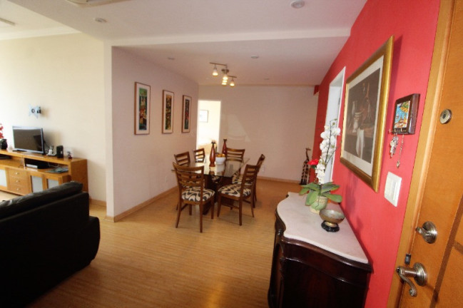 Imagem Apartamento com 3 Quartos à Venda, 110 m² em Leme - Rio De Janeiro