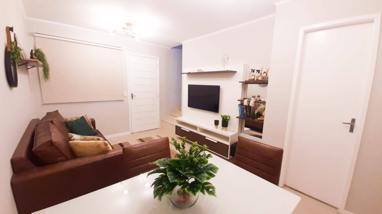 Imagem Casa de Condomínio com 1 Quarto à Venda, 91 m² em Igara - Canoas
