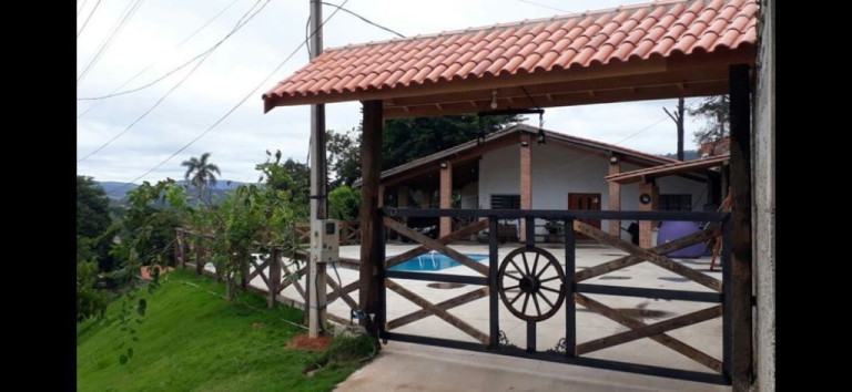 Imagem Imóvel com 2 Quartos à Venda, 300 m² em Country Felix - Bom Jesus Dos Perdões