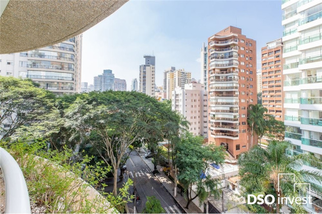 Apartamento com 3 Quartos à Venda,  em Vila Uberabinha - São Paulo