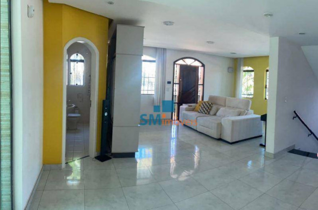 Casa com 4 Quartos à Venda, 400 m² em Interlagos - São Paulo