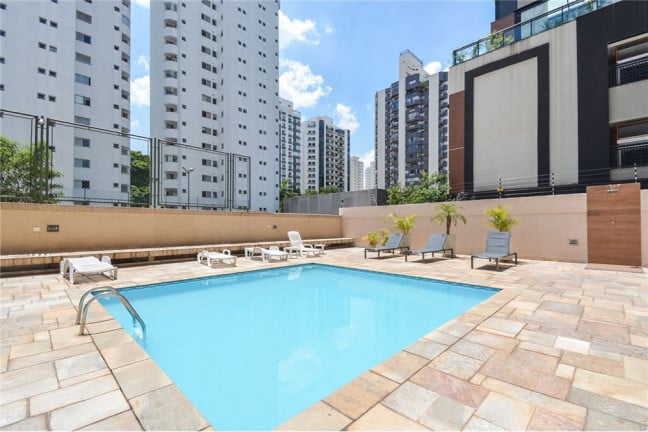 Imagem Apartamento com 3 Quartos à Venda, 70 m² em Moema - São Paulo