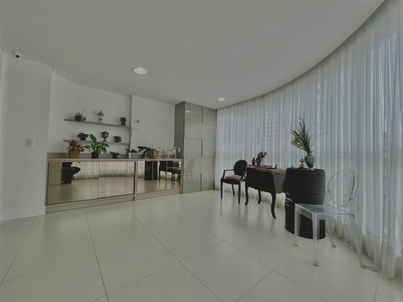 Imagem Apartamento com 3 Quartos à Venda, 158 m² em Centro - Balneário Camboriú