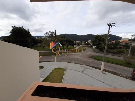 Imagem Casa com 4 Quartos à Venda, 320 m² em Córrego Grande - Florianópolis