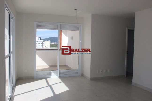 Imagem Cobertura com 3 Quartos à Venda, 219 m² em Agronômica - Florianópolis