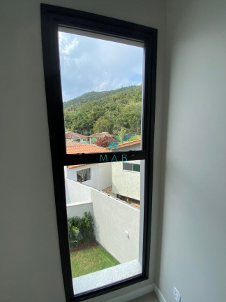 Imagem Sobrado com 4 Quartos à Venda, 159 m² em Cachoeira Do Bom Jesus - Florianópolis