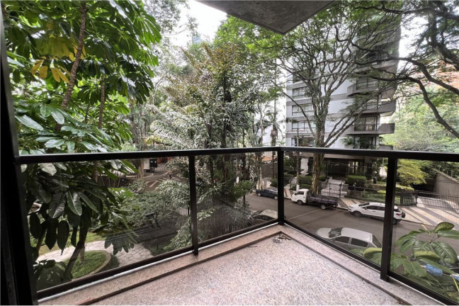 Apartamento com 4 Quartos à Venda, 318 m² em Vila Nova Conceição - São Paulo