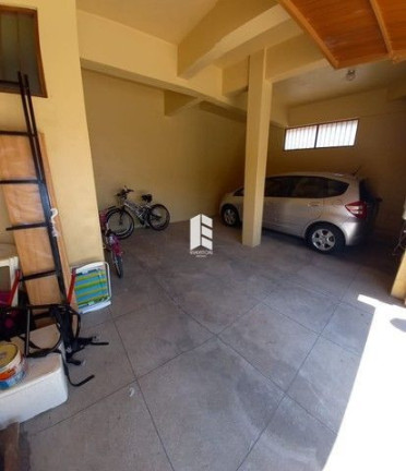 Imagem Apartamento com 4 Quartos à Venda, 194 m² em Camobi - Santa Maria