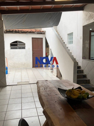Imagem Casa com 4 Quartos à Venda, 300 m² em Cocal - Vila Velha