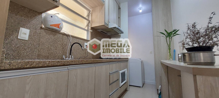 Imagem Apartamento com 2 Quartos à Venda, 58 m² em Centro - Florianópolis