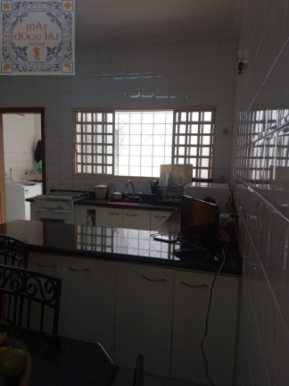 Imagem Casa com 3 Quartos à Venda, 220 m² em Vila Celso Mauad - Catanduva