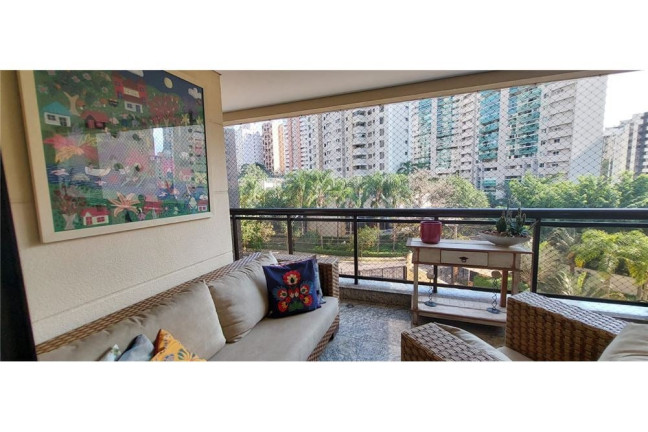 Imagem Apartamento com 3 Quartos à Venda, 220 m² em Vila Andrade - São Paulo