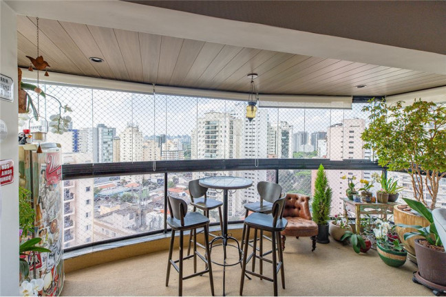 Imagem Apartamento com 3 Quartos à Venda, 190 m² em Moema - São Paulo