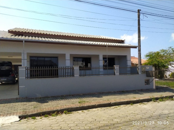 Imagem Casa com 4 Quartos à Venda, 140 m² em Armação - Penha