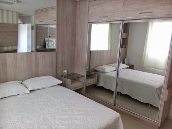 Imagem Apartamento com 2 Quartos à Venda, 90 m² em Centro - Camboriú