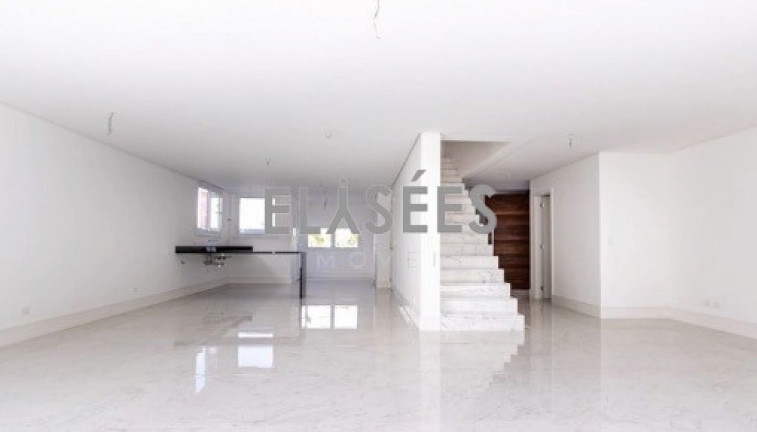 Casa com 4 Quartos à Venda, 398 m² em Granja Julieta - São Paulo