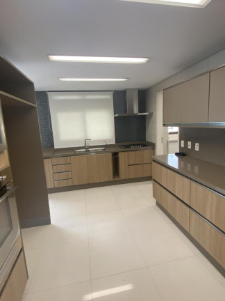 Apartamento com 4 Quartos à Venda, 218 m² em Barra Da Tijuca - Rio De Janeiro