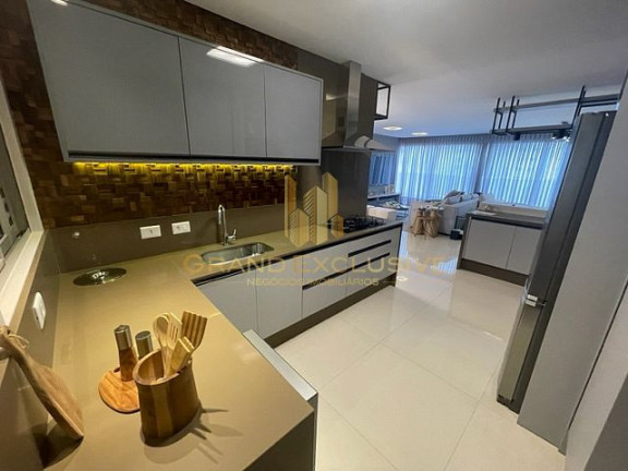 Imagem Apartamento com 3 Quartos à Venda, 399 m² em Centro - Balneário Camboriú