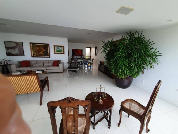 Imagem Apartamento com 3 Quartos à Venda, 229 m² em Jardim Apipema - Salvador