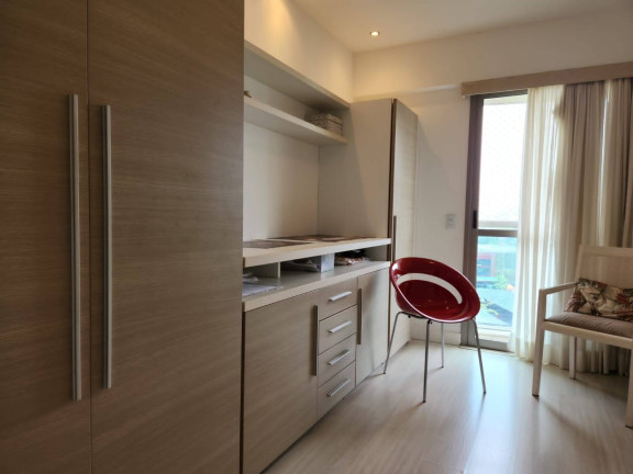 Imagem Apartamento com 4 Quartos à Venda, 206 m² em Barra Da Tijuca - Rio De Janeiro