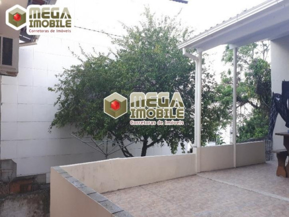 Imagem Sobrado com 4 Quartos à Venda, 300 m² em Trindade - Florianópolis
