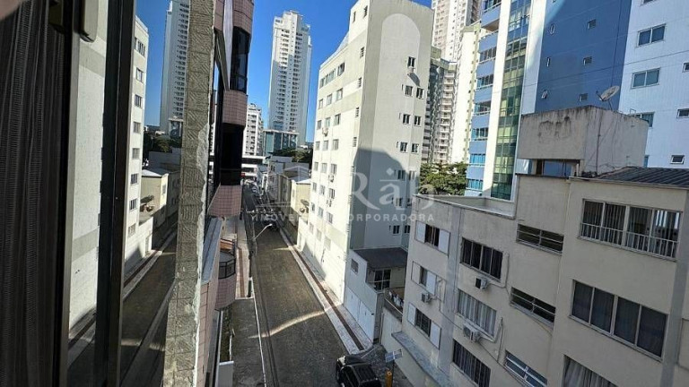 Imagem Apartamento com 2 Quartos à Venda, 114 m² em Centro - Balneário Camboriú