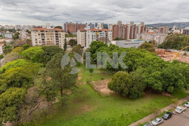 Apartamento com 3 Quartos à Venda, 83 m² em Jardim Lindóia - Porto Alegre