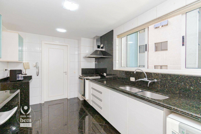 Apartamento com 4 Quartos à Venda, 297 m² em água Verde - Curitiba