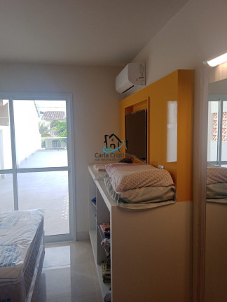 Imagem Casa com 7 Quartos à Venda, 303 m² em Costa Azul - Matinhos