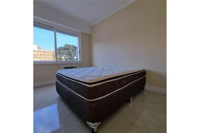 Apartamento com 3 Quartos à Venda, 120 m² em Moinhos De Vento - Porto Alegre