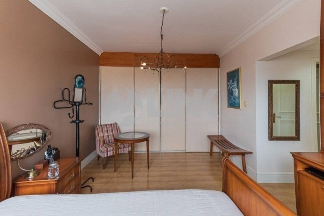 Apartamento com 3 Quartos à Venda, 133 m² em Moinhos De Vento - Porto Alegre