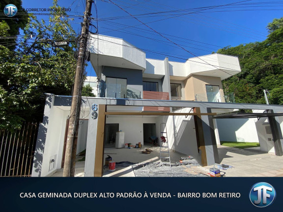 Imagem Casa com 3 Quartos à Venda, 126 m² em Bom Retiro - Ipatinga