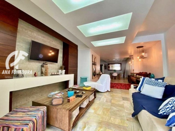 Imagem Apartamento com 4 Quartos à Venda, 220 m² em Centro - Balneário Camboriú