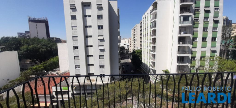 Imagem Apartamento com 3 Quartos à Venda, 177 m² em Centro - Santo André