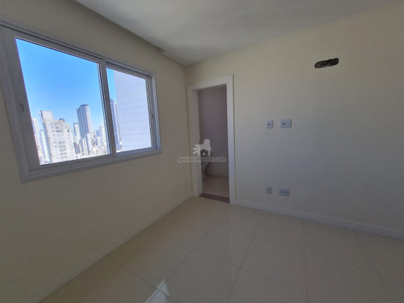 Imagem Apartamento com 3 Quartos à Venda, 140 m² em Centro - Balneário Camboriú