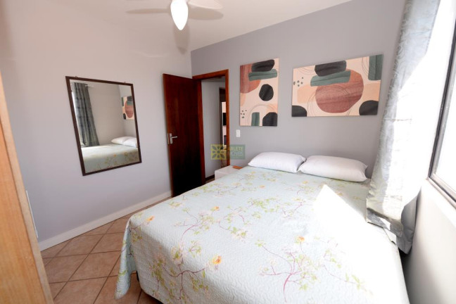 Imagem Apartamento com 3 Quartos para Alugar ou Temporada, 160 m² em Bombas - Bombinhas