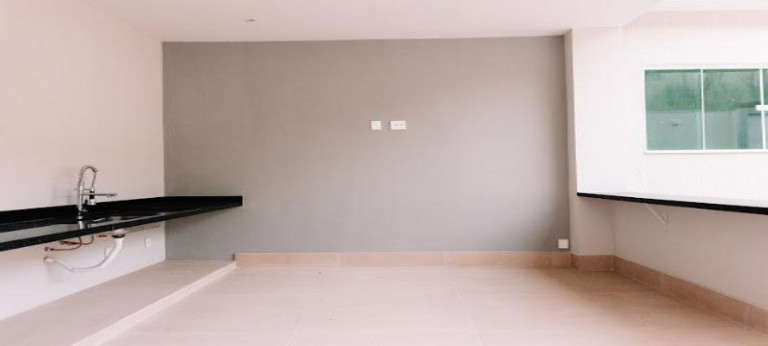 Imagem Casa com 5 Quartos à Venda, 400 m² em Maria Paula - São Gonçalo