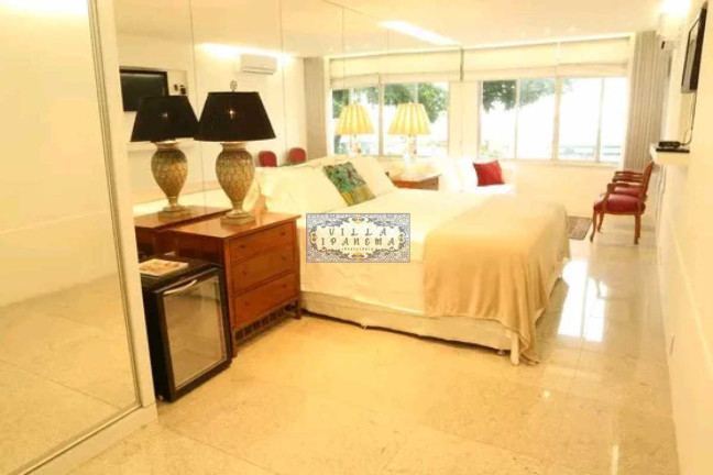 Apartamento com 4 Quartos à Venda, 220 m² em Copacabana - Rio De Janeiro