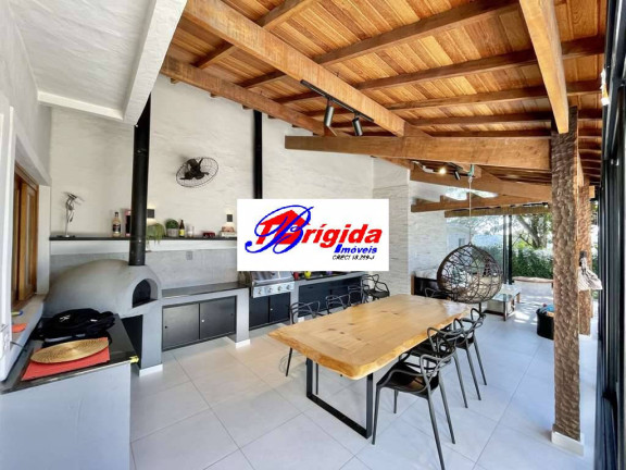 Imagem Casa de Condomínio com 5 Quartos à Venda, 302 m² em Golf Park - Carapicuíba